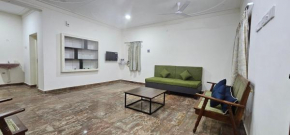 HOMESTAY - AC 3 BHK NEAR AlRPORT